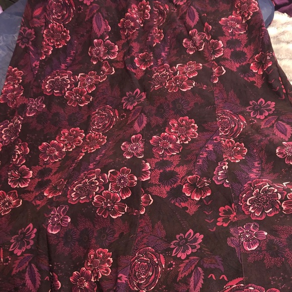 ‘JessicaZ’  Moleskin Skirt (Plus) - Picture 4 of 8